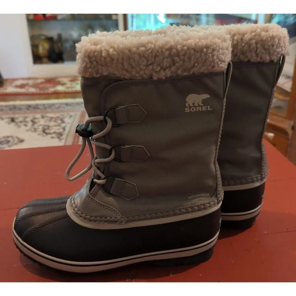 Sorel Women Gray and Black Waterproof Winter Snow Boots US Size 5‎